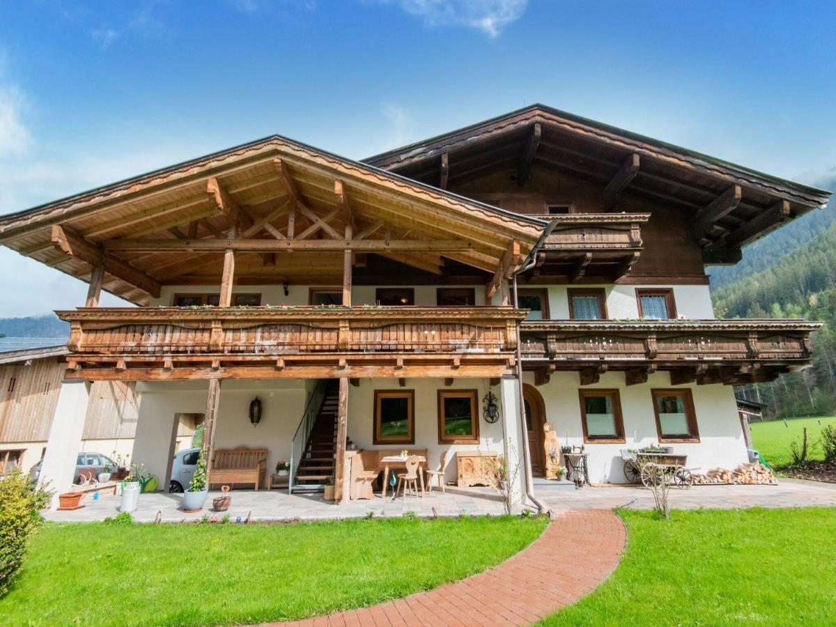 Apartment In Saalfelden Am Steinernen Meer Εξωτερικό φωτογραφία